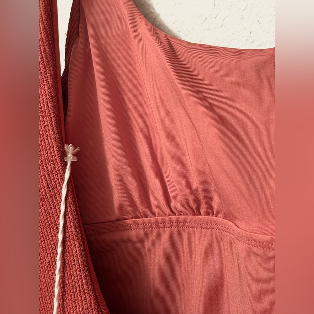 NWT Vitamin A One-Piece Swimsuit - Pink XL - Picture 4 of 11